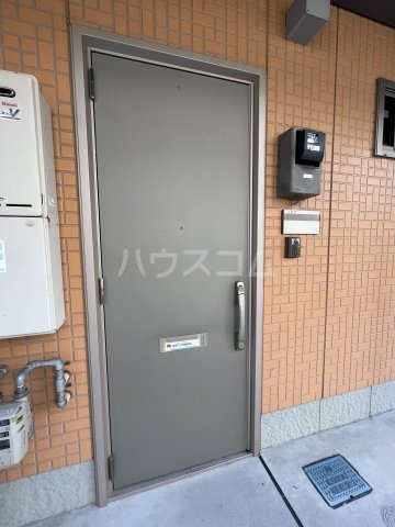 22/30 エントランス