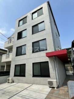 20/30 エントランス