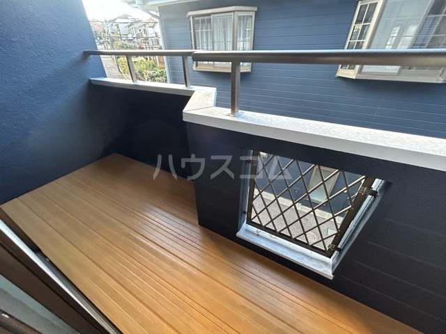 23/28 バルコニー