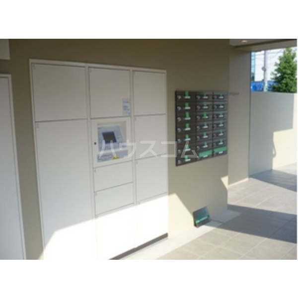 15/22 エントランス