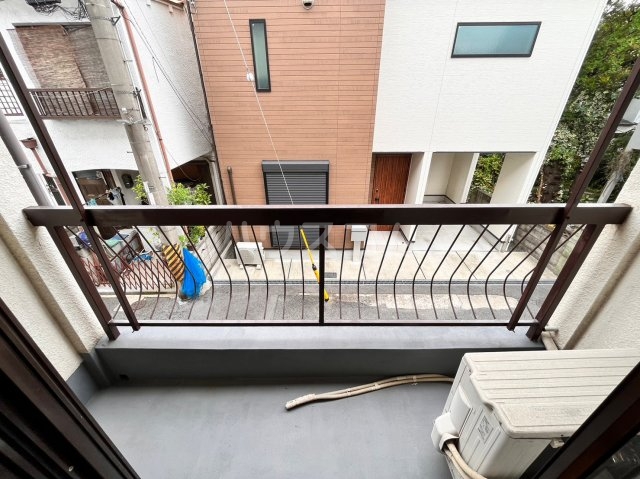 19/30 バルコニー