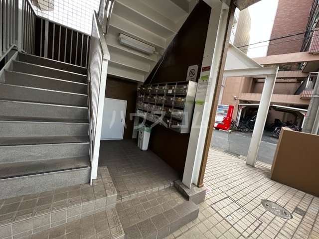 16/24 エントランス