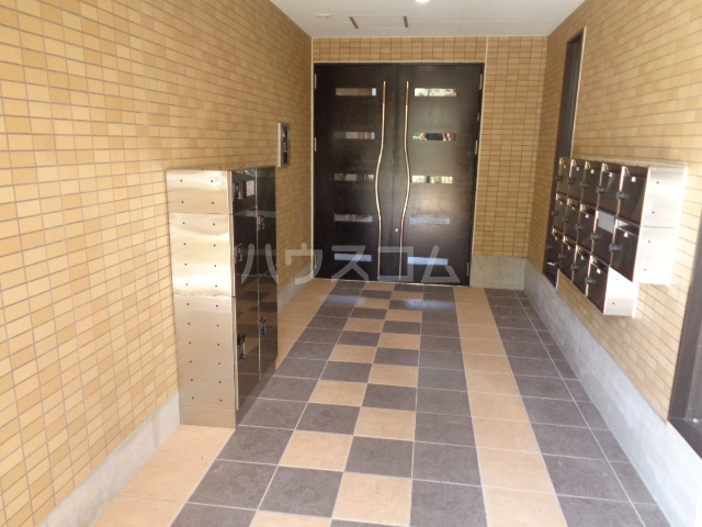 19/21 エントランス