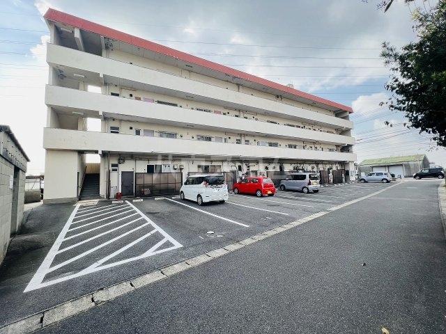 25/30 駐車場