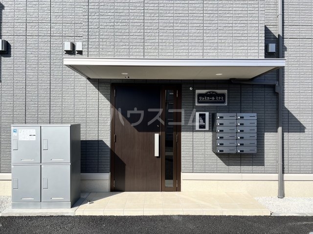 3/4 エントランス