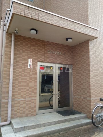 15/22 エントランス