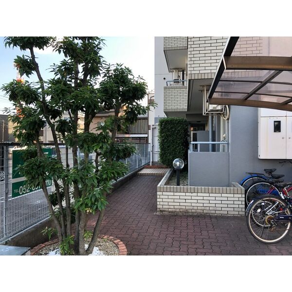 2/7 エントランス