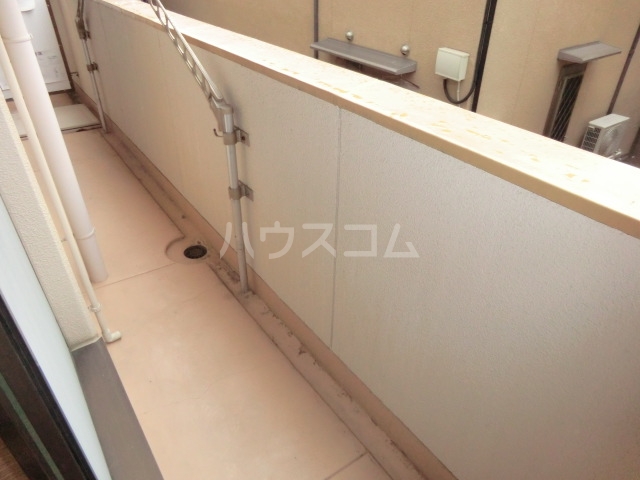 20/30 バルコニー