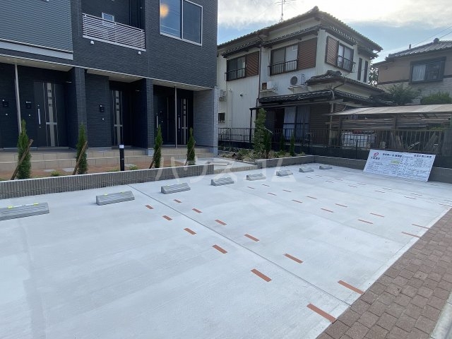 22/30 駐車場