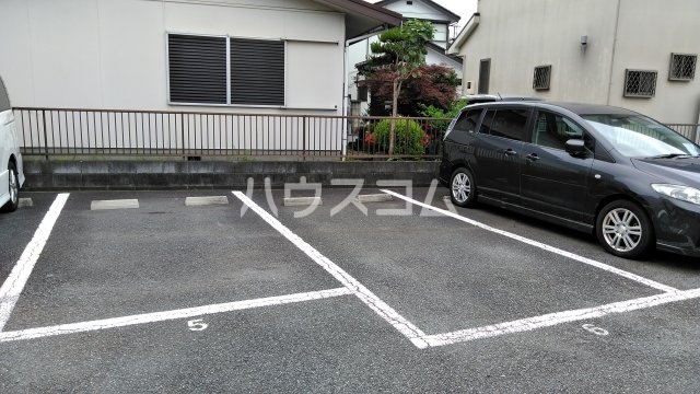 26/30 駐車場