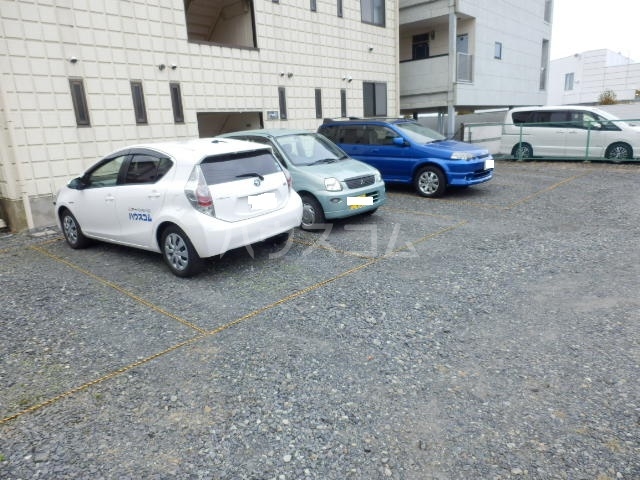 17/24 駐車場