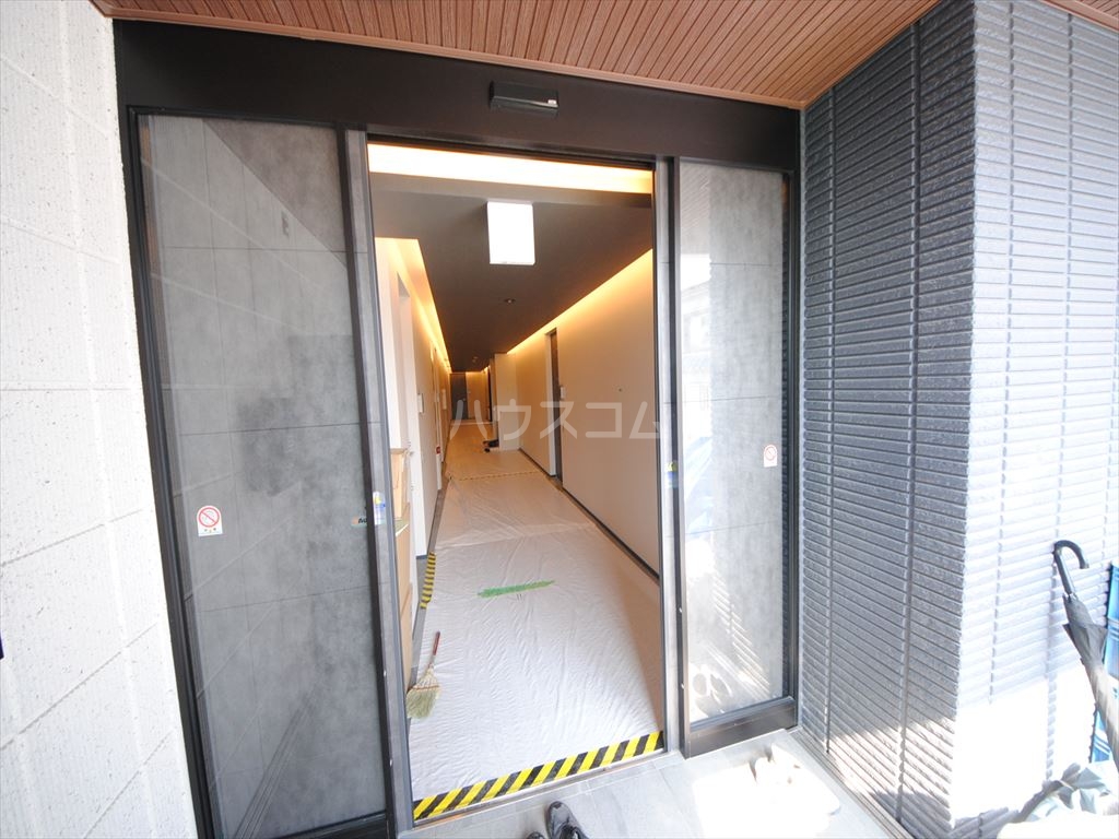 29/30 エントランス