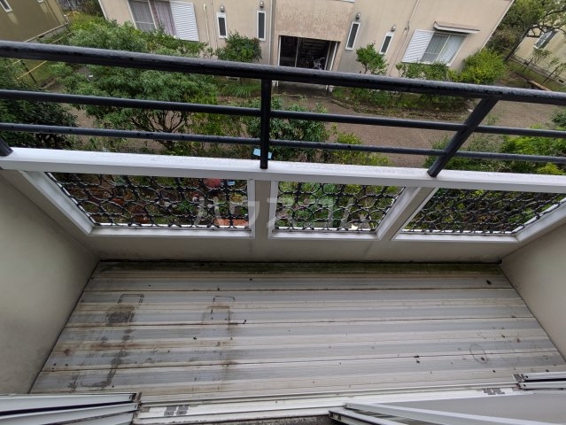 23/30 バルコニー