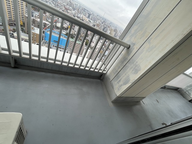 21/30 バルコニー