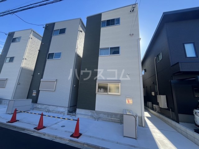 2/30 外観