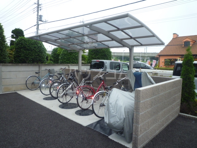 17/23 駐車場