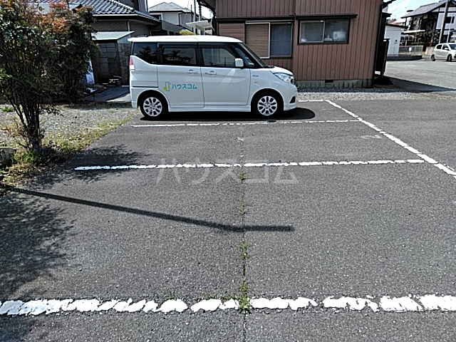 22/29 駐車場