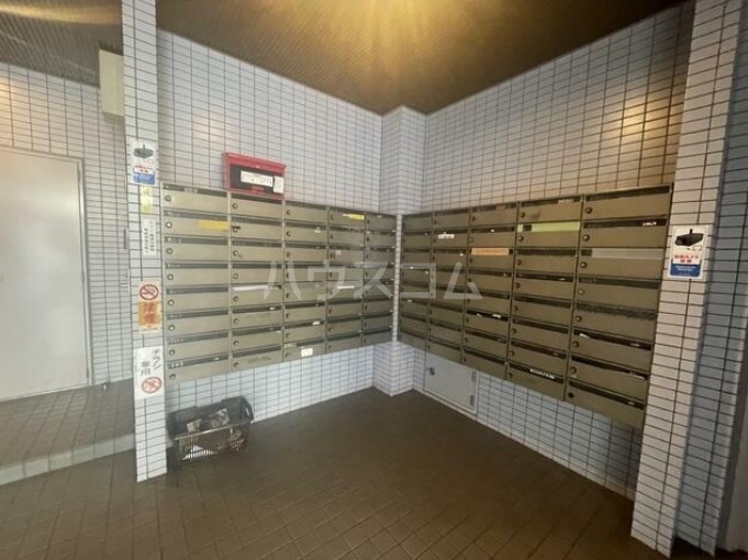 3/4 エントランス