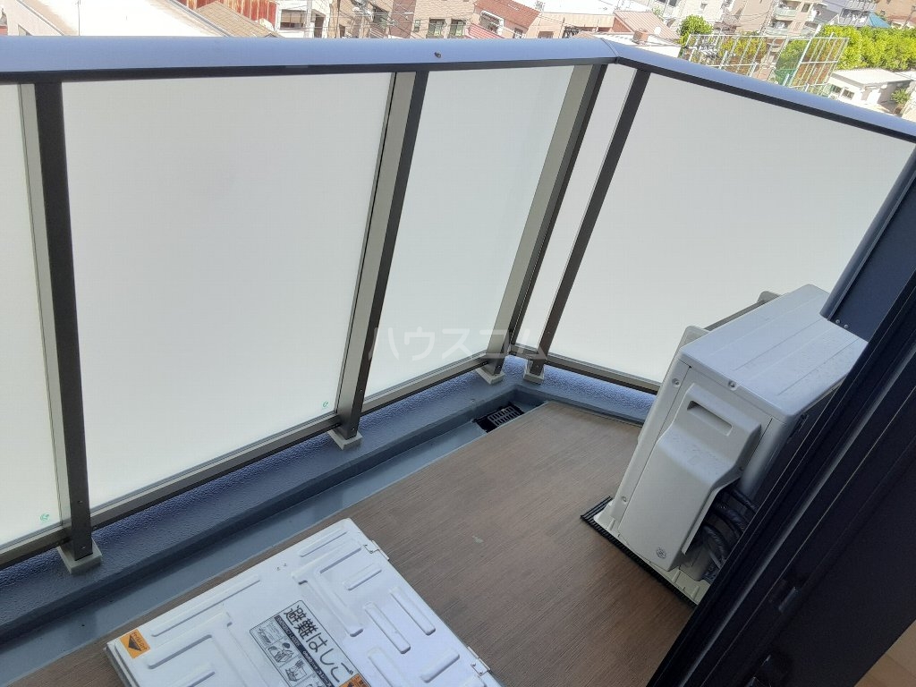 25/30 バルコニー