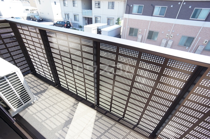 16/20 バルコニー