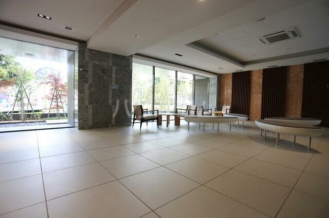 15/26 エントランス