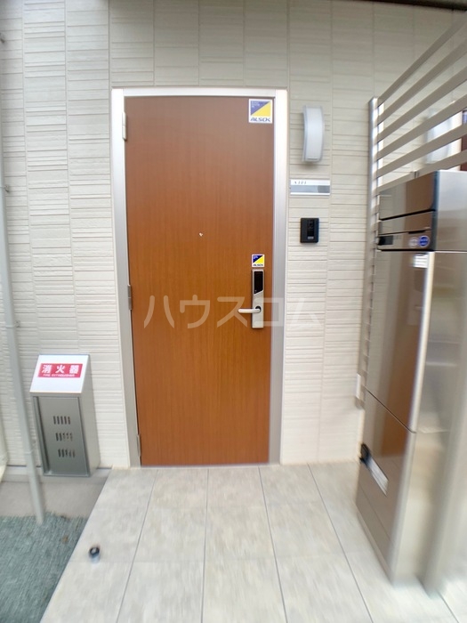 15/26 エントランス