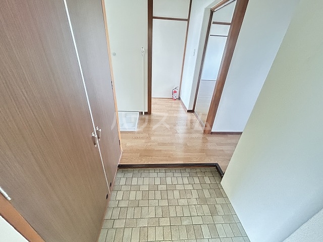 14/30 玄関
