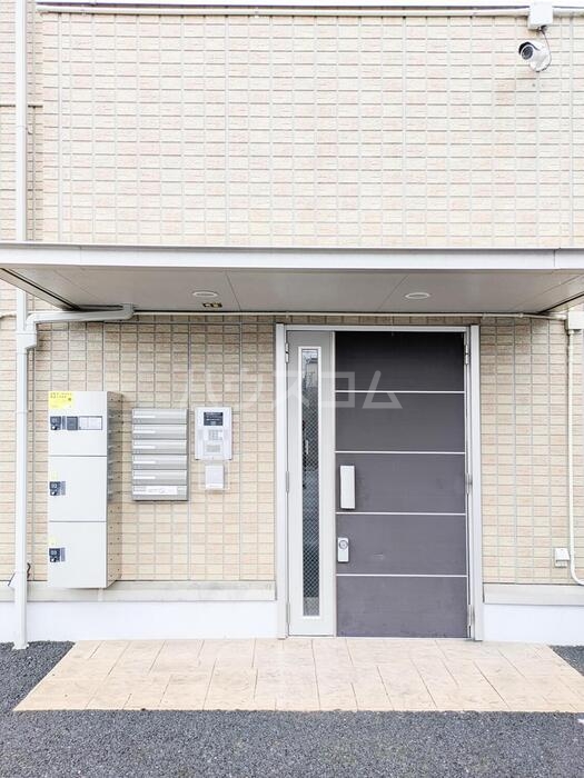 19/28 エントランス