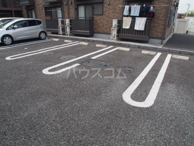 17/20 駐車場