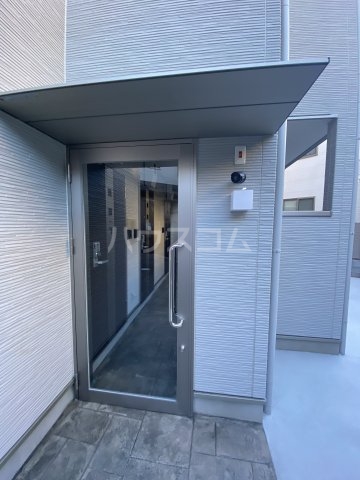 2/3 エントランス