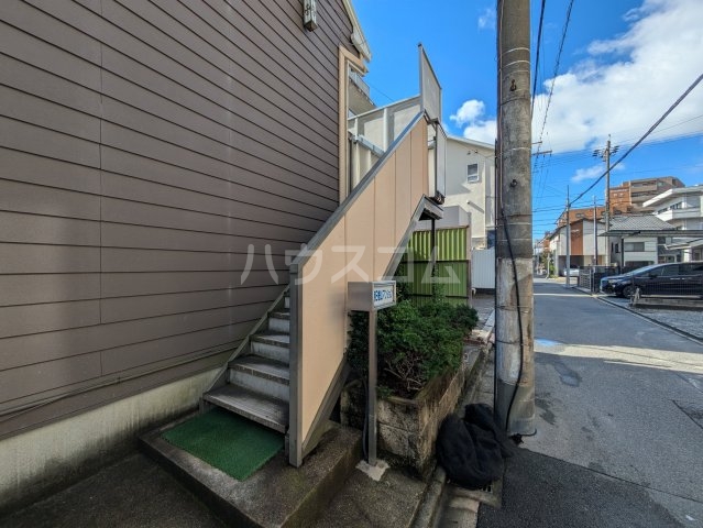 17/22 エントランス