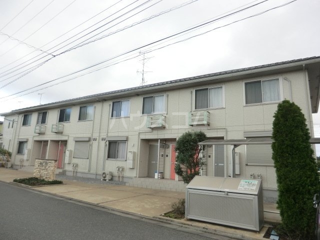 23/30 エントランス