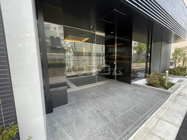 29/30 エントランス