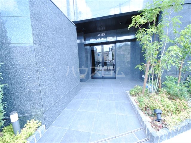 14/22 エントランス