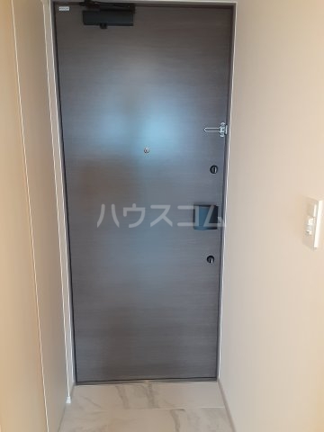 13/30 玄関