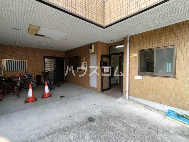 14/24 エントランス