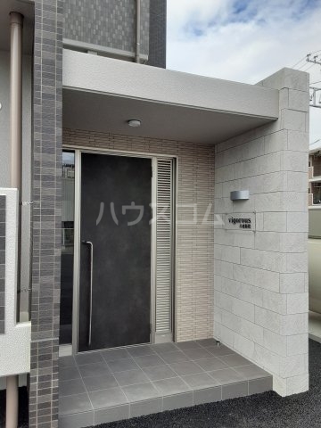 24/30 エントランス