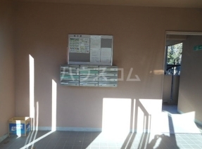 18/26 エントランス