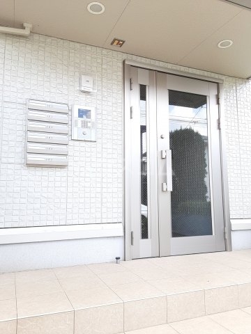 22/30 エントランス