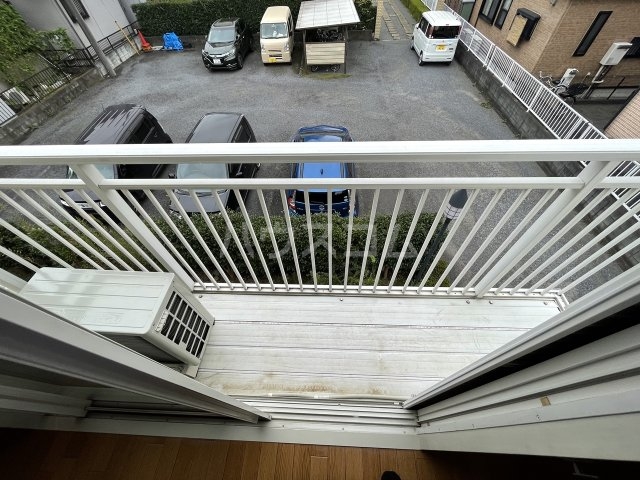 18/28 バルコニー