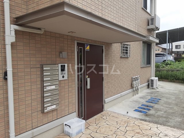 3/5 エントランス