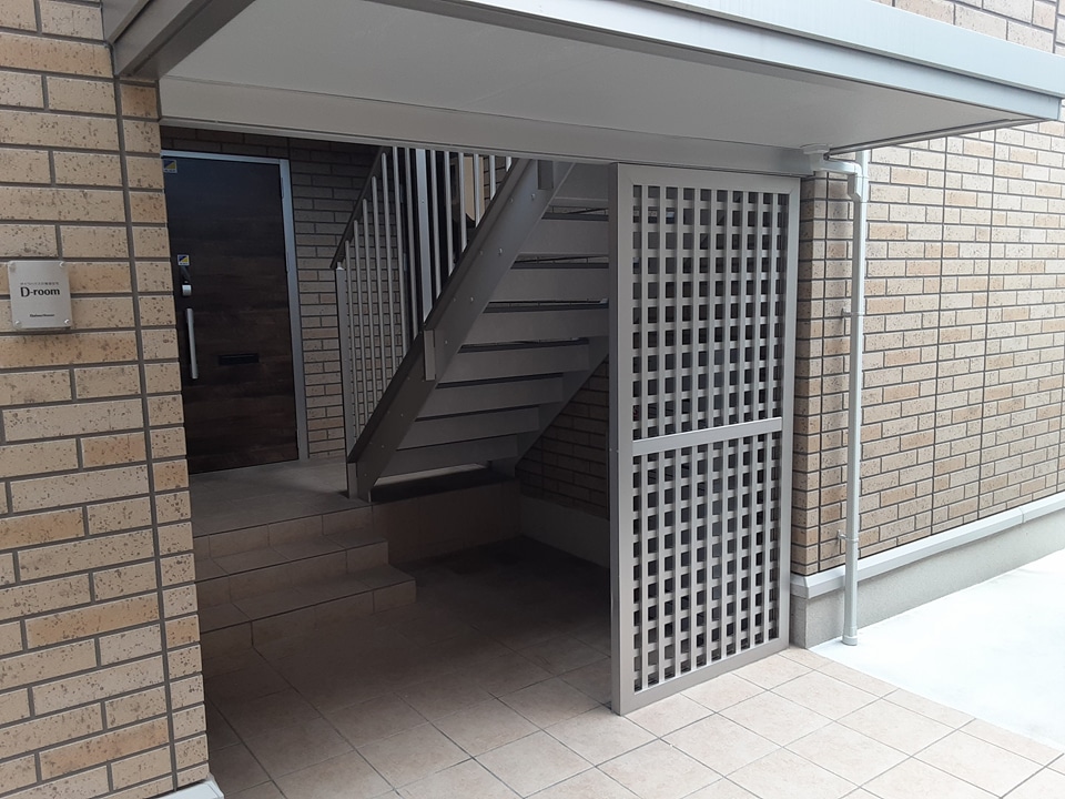 29/30 エントランス