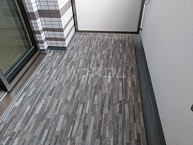 14/19 バルコニー