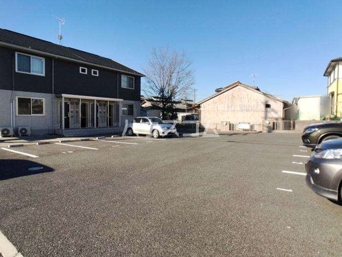 14/16 駐車場