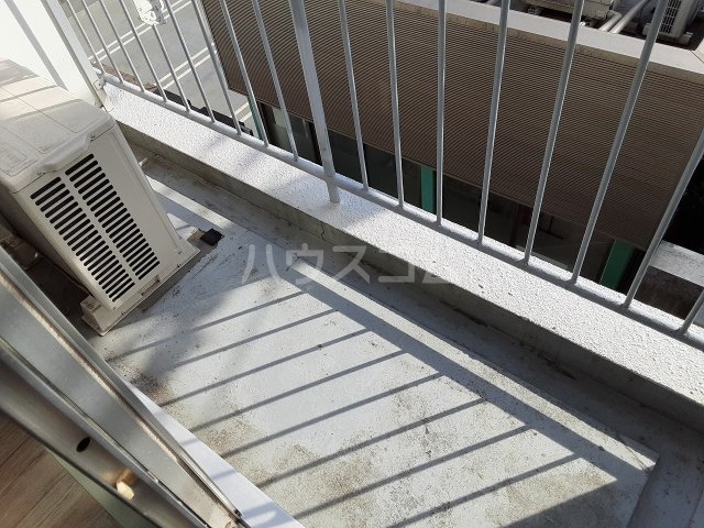 14/28 バルコニー