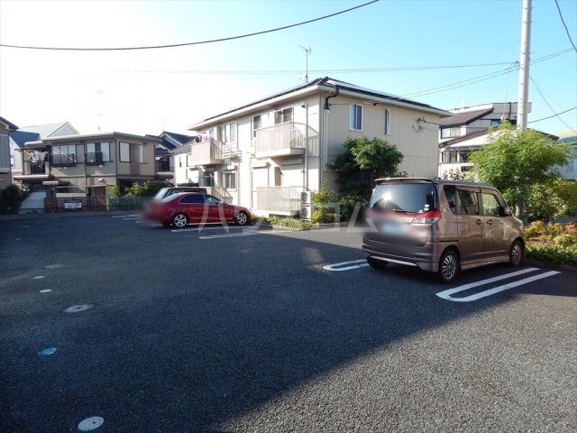 18/26 駐車場
