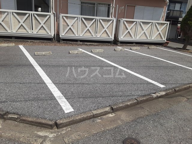 17/25 駐車場
