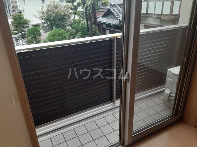 18/26 バルコニー
