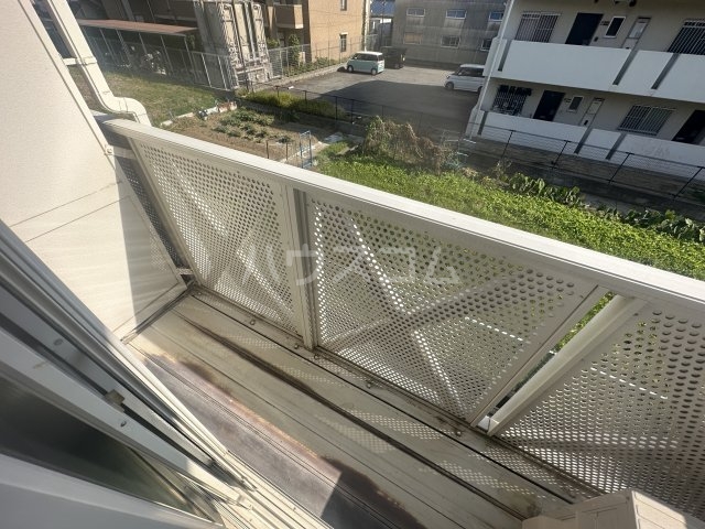 16/25 バルコニー