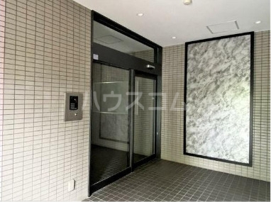 14/22 エントランス